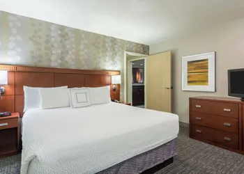 Courtyard by Marriott Knoxville Cedar Bluff hotel thumbnail 5