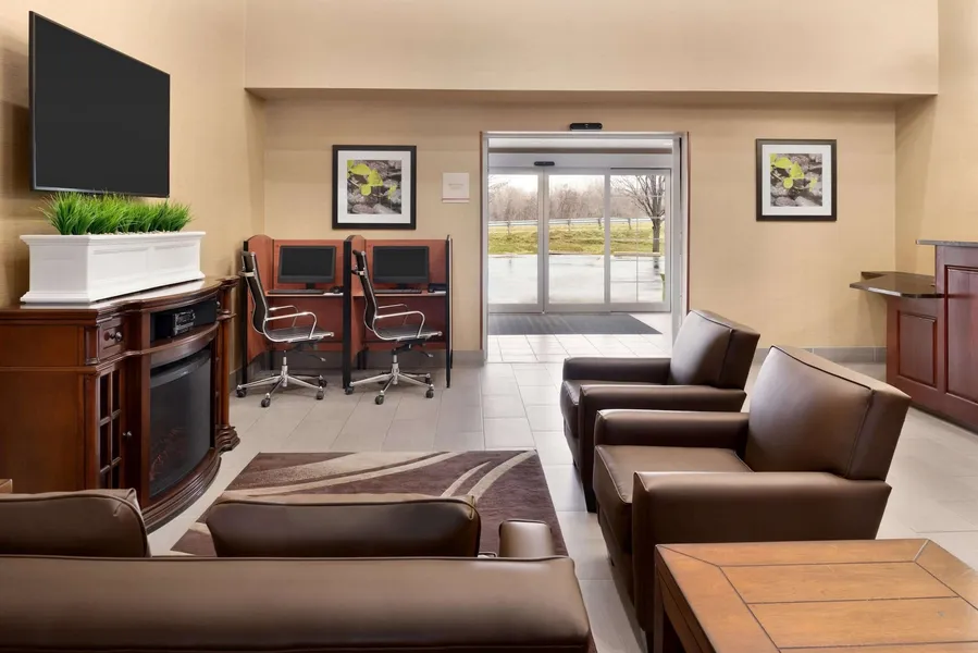 Hawthorn Extended Stay by Wyndham Milwaukee Airport hotel detail image 2