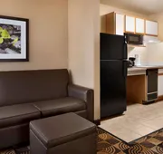 Hawthorn Extended Stay by Wyndham Milwaukee Airport hotel detail image 5