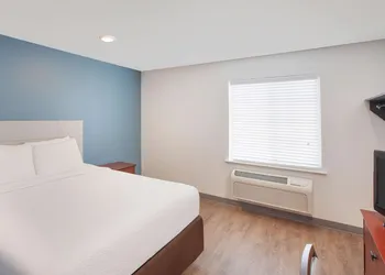 WoodSpring Suites Bentonville hotel thumbnail 4