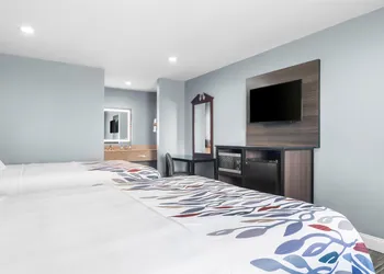 Americas Best Value Inn & Suites Siloam Springs hotel thumbnail 7
