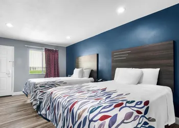 Americas Best Value Inn & Suites Siloam Springs hotel thumbnail 8