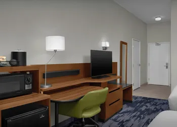 Fairfield Inn & Suites by Marriott - Emporia hotel thumbnail 4