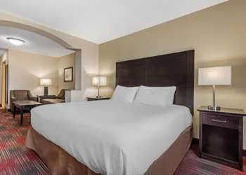 Best Western Plus Red Deer Inn & Suites hotel thumbnail 8