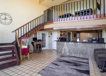Quality Inn & Suites Phoenix NW - Sun City hotel thumbnail 6