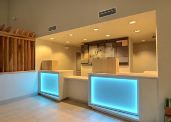 Holiday Inn Express Hotel & Suites Milwaukee Airport by IHG hotel thumbnail 4