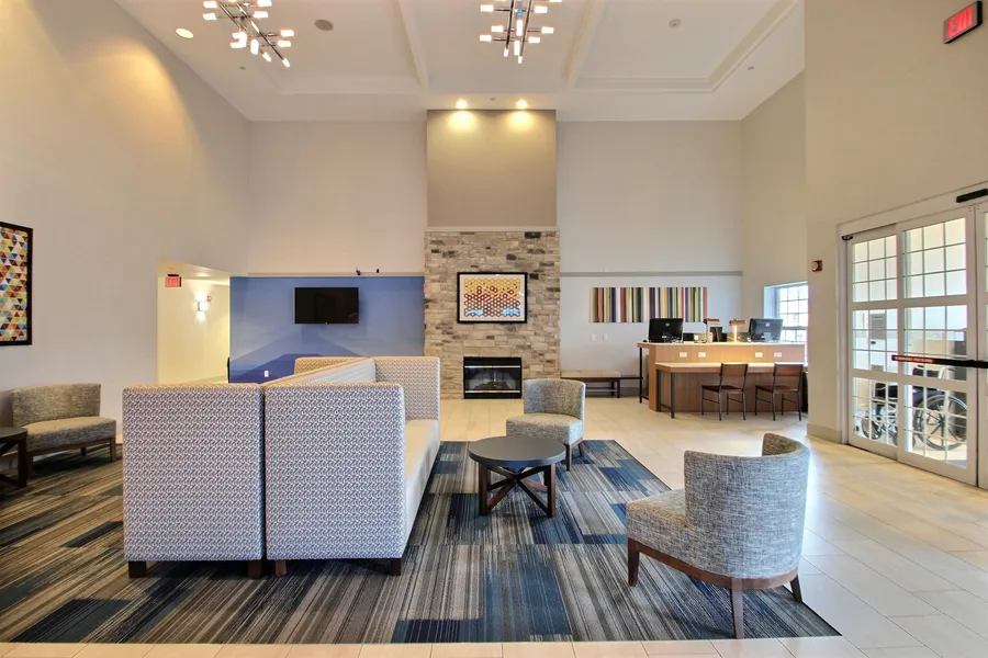 Holiday Inn Express Hotel & Suites Milwaukee Airport by IHG hotel detail image 6
