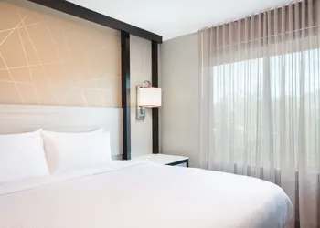 Springhill Suites by Marriott Conyers hotel thumbnail 7