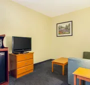 Econo Lodge Inn & Suites Pritchard Road North Little Rock hotel detail image 5