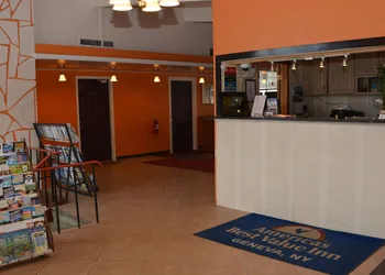 Americas Best Value Inn Geneva hotel thumbnail 6