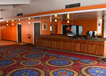 Americas Best Value Inn Geneva hotel thumbnail 7