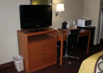 Super 8 by Wyndham Mobile/Tillmans Corner hotel thumbnail 5