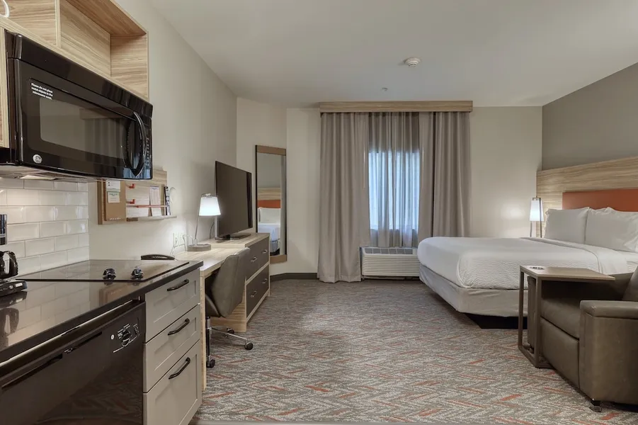 Candlewood Suites Milwaukee Airport by IHG hotel detail image 6