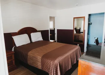 Hotel Paso Robles Wine Country hotel thumbnail 5