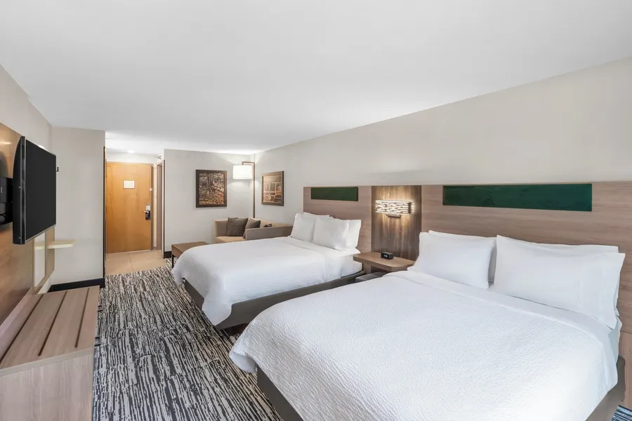 Holiday Inn Express & Suites Hayward by IHG hotel detail image 6