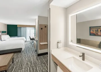 Holiday Inn Express & Suites Hayward by IHG hotel thumbnail 7