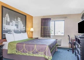 Super 8 by Wyndham Imlay City hotel thumbnail 5