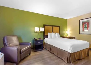 Extended Stay America Select Suites - Chesapeake - Churchland Blvd. hotel thumbnail 4