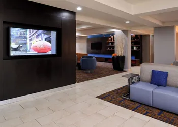 Country Inn & Suites By Radisson, Brown Deer - Milwaukee North hotel thumbnail 2