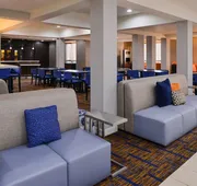 Country Inn & Suites By Radisson, Brown Deer - Milwaukee North hotel detail image 4