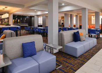 Country Inn & Suites By Radisson, Brown Deer - Milwaukee North hotel thumbnail 4
