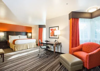Holiday Inn Express Mountain View - S Palo Alto by IHG hotel thumbnail 2