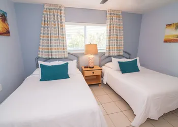 Great Escape Apartments by Lowkl hotel thumbnail 4