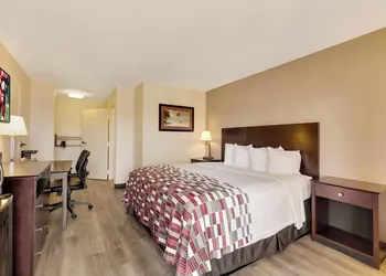 Red Roof Inn Gulfport - Biloxi Airport hotel thumbnail 5