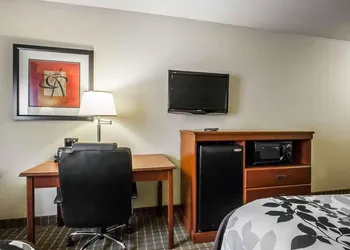 Sleep Inn & Suites hotel thumbnail 8