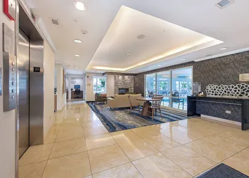 Fairfield Inn & Suites by Marriott Chicago Naperville hotel thumbnail 2