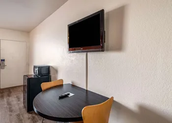 Motel 6 Portsmouth, VA hotel thumbnail 8