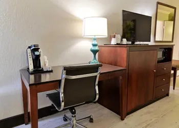 Wyndham Garden Summerville hotel thumbnail 4