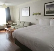 Claymore inn & Suites hotel detail image 7