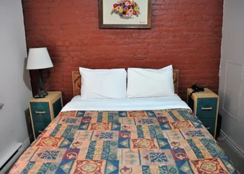 Hôtel Ste-Catherine hotel thumbnail 6