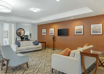 Candlewood Suites Indianapolis East by IHG hotel thumbnail 2