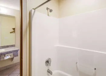Rodeway Inn Coeur d'Alene hotel thumbnail 6