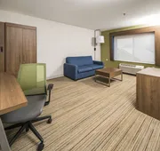 Holiday Inn Express Chicago NW - Vernon Hills by IHG hotel detail image 4
