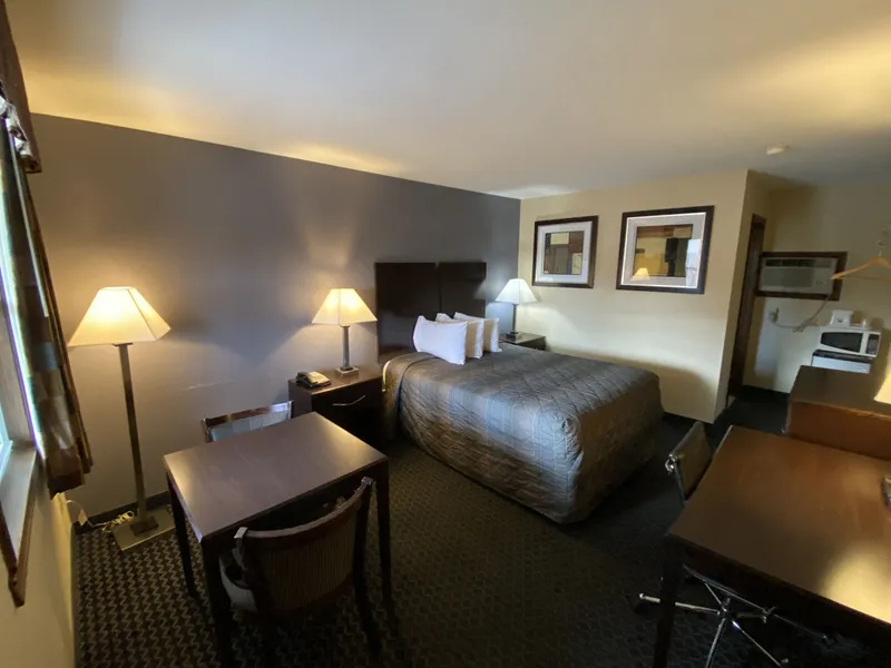Golden Hill Inn Danbury hotel detail image 2