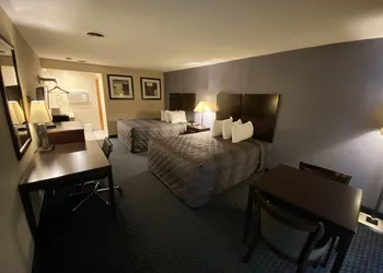 Golden Hill Inn Danbury hotel thumbnail 3
