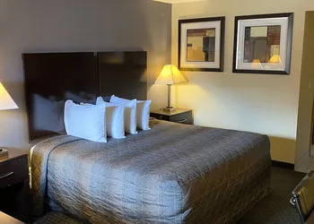 Golden Hill Inn Danbury hotel thumbnail 7