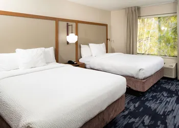 Fairfield Inn & Suites by Marriott Greensboro Wendover hotel thumbnail 7