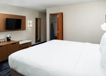 Fairfield Inn & Suites by Marriott Greensboro Wendover hotel thumbnail 8