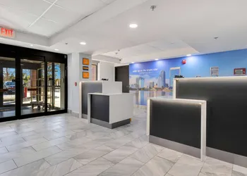 La Quinta Inn & Suites by Wyndham Jacksonville Mandarin hotel thumbnail 4