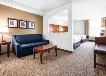 Comfort Suites Baymeadows Near Butler Blvd hotel thumbnail 7