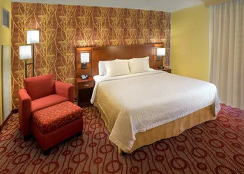 Courtyard by Marriott Niagara Falls hotel thumbnail 6