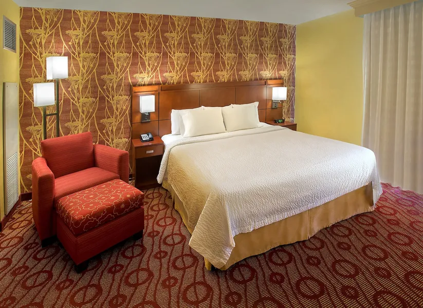 Courtyard by Marriott Niagara Falls hotel detail image 6