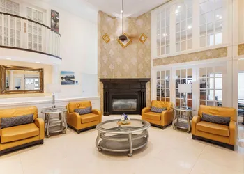Best Western Plus Kingsland hotel thumbnail 2