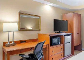 Best Western Plus Kingsland hotel thumbnail 7