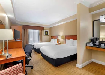 Best Western Plus Kingsland hotel thumbnail 8