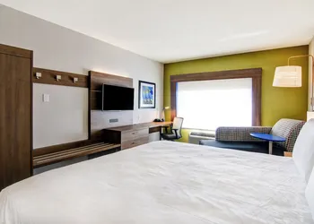 Holiday Inn Express Hotel & Suites Toronto - Markham by IHG hotel thumbnail 3